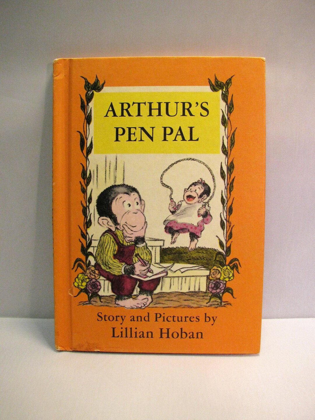 Arthur's Pen Pal Story and Pictures by Lillian Hoban 1976