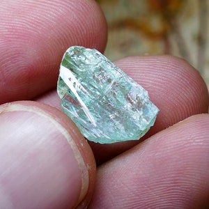 5.72ct  Green Color Tourmaline Crystal Specimen