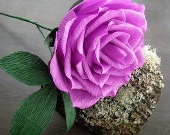 Rose en papier violet géant moyen de 7 pouces, bouquet de demoiselle d’honneur, fleur en papier crêpe, fleur de table de mariage, décoration intérieure, décoration de mariage grande rose