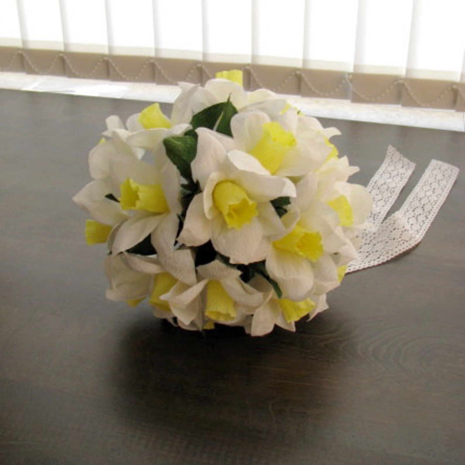 White Daffodils Paper Bouquet/ Bridal Bouquet/ Handmade White Paper White Daffodils Paper Bouquet/ Bridal Bouquet/ Handmade White Paper