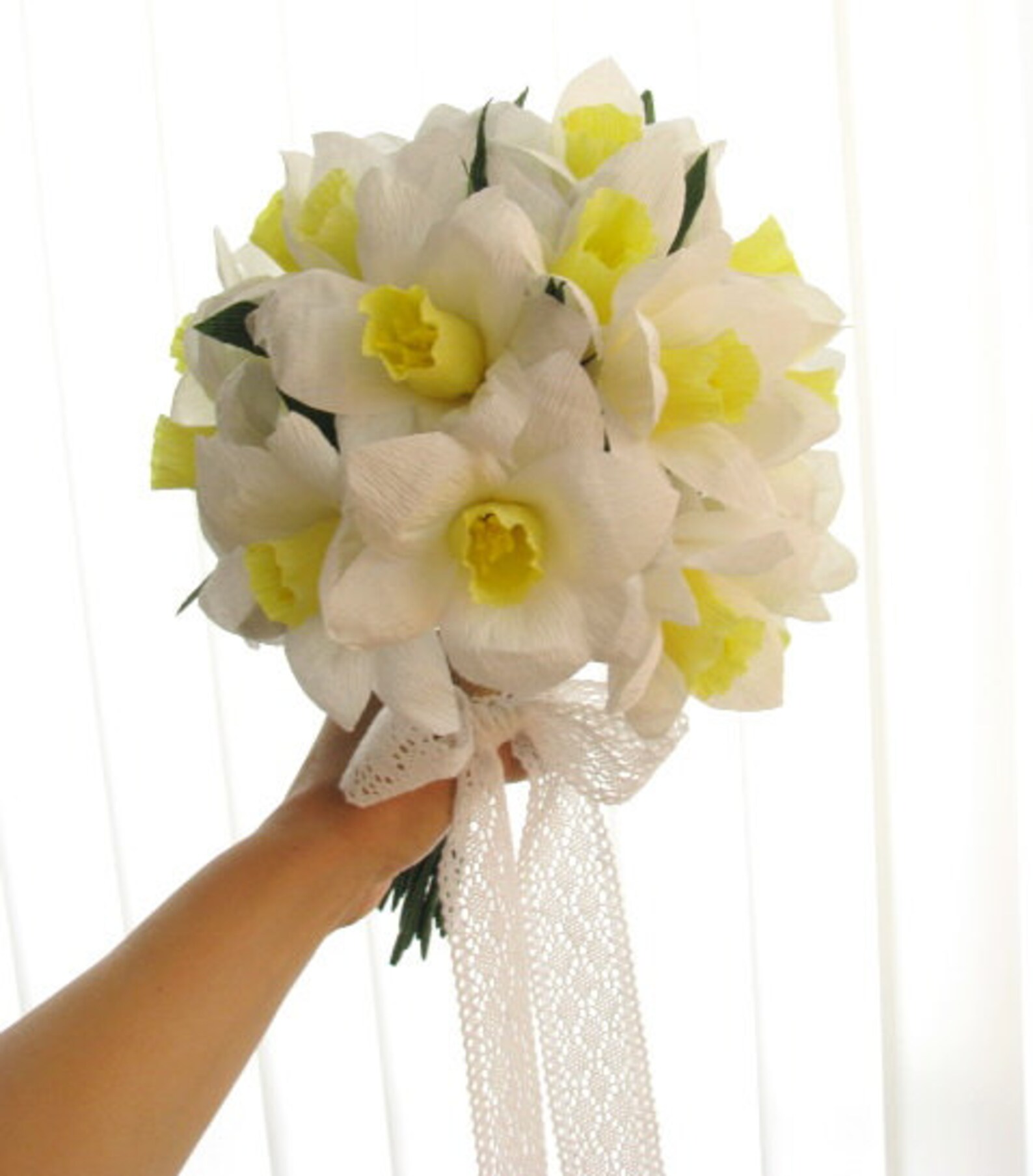 White Daffodils Paper Bouquet/ Bridal Bouquet/ Handmade White Paper White Daffodils Paper Bouquet/ Bridal Bouquet/ Handmade White Paper