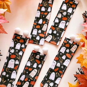 Ghost bladwijzer - Halloween bladwijzer - pompoen bladwijzer - stoffen bladwijzer - boekenliefhebber cadeau - bladwijzer voor boeken - bladwijzer met pompons