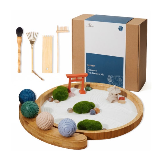 HABITU Japanese Zen Garden for Desk With Meditation Accessories, 12 Large Sand  Tray Therapy Kit With Miniature Zen Garden Accessories 