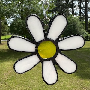 Stained Glass Daisy Flower Sun Catcher - Flower Window Decoration