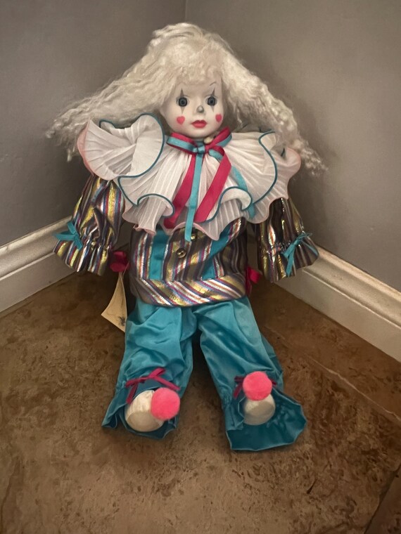 磁器製オルゴール人形 - 限定版コレクターズアイテム。 - Etsy 日本