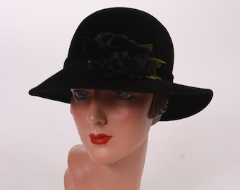 1960s Black Wool Cloche Hat - Size 52
