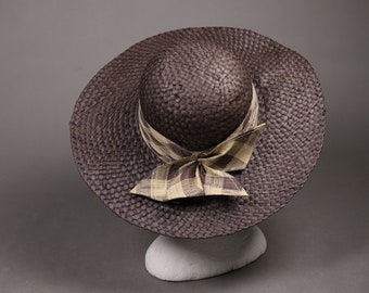 1960's Romantic Brown Straw Hat