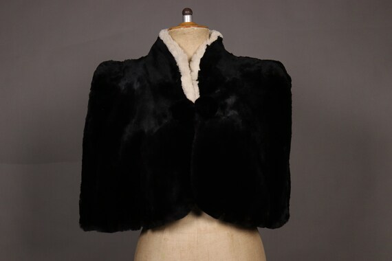 1940's Black and White Beaver Capelet - image 8