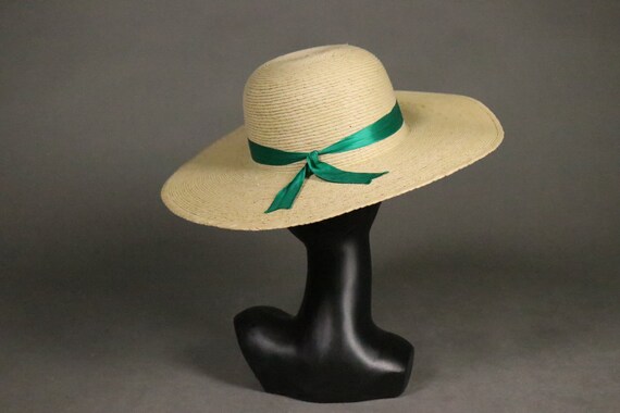 1960's Straw Capeline Hat - 60's Straw Beach Hat - image 1