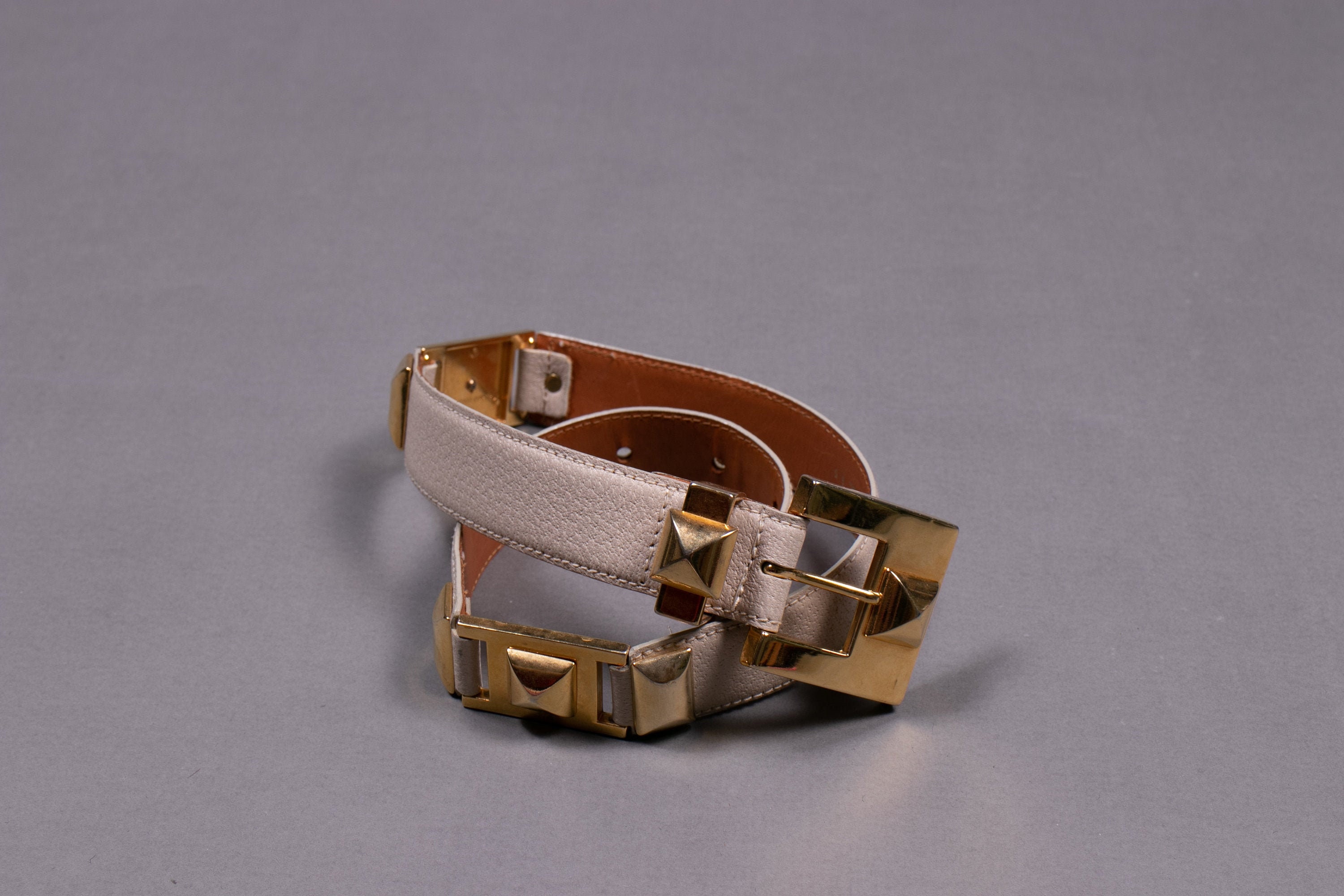 Vintage White Leather Gold-Tone Star Studded Adjustable Waist Belt Size S il_fullxfull.7245385678_oofq.jpg main image 2