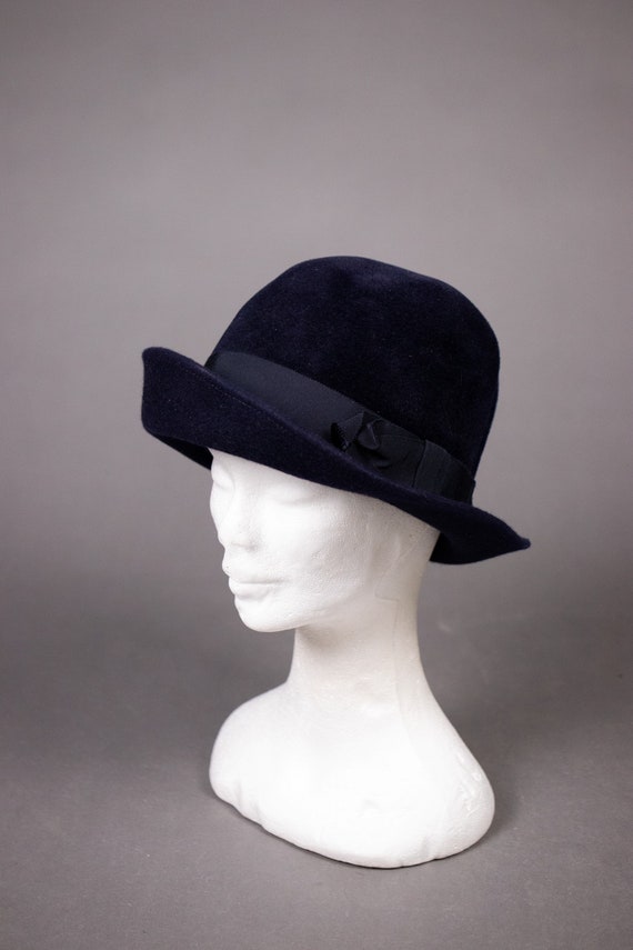 1930's Blue Felt Cloche Hat - 30's Navy Blue Felt