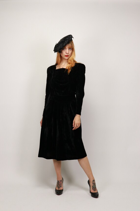 1940's Black Silk Velvet Evening Dress - 40's Eve… - image 4