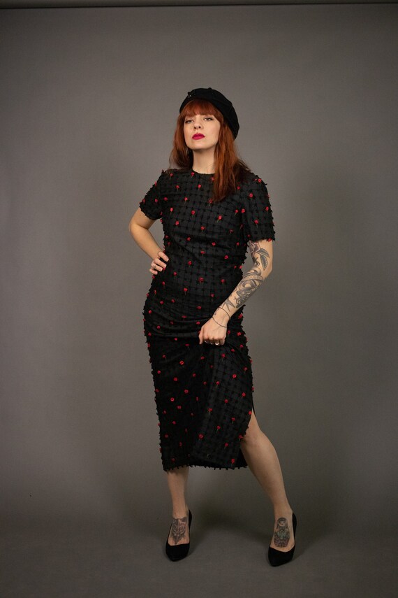 Late 1950's Black and red 3D Roses Maxi Dress - S… - image 4
