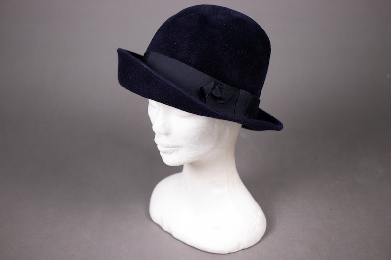 1930's Blue Felt Cloche Hat 30's Navy Blue Felt Hat - Etsy