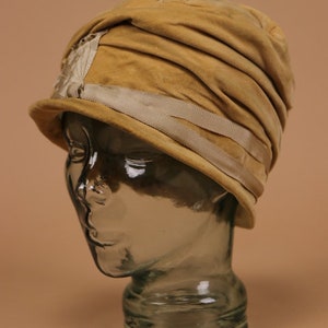 1920s Clara Cloche Hat - Black Velvet