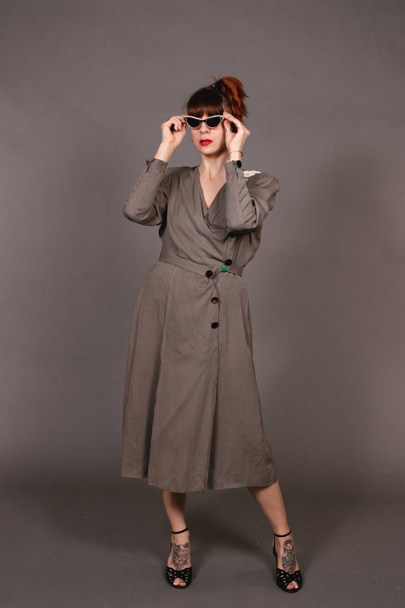 Size M 1940/'s Houndstooth beige and brown rayon dress 40/'s Long sleeves rayon and velvet dress