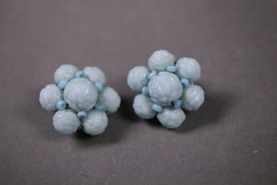 1940's Pale Blue Glass Clip on Earrings - image 6