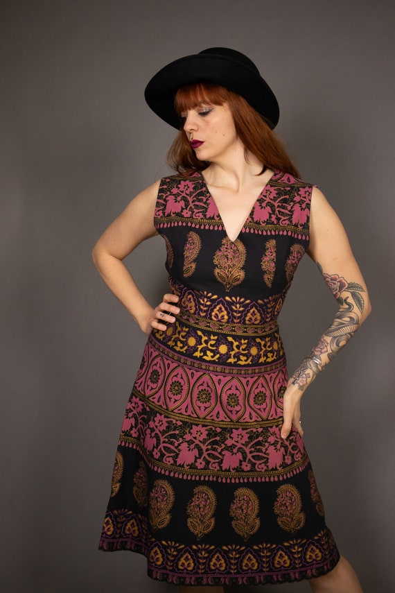 Late 1950's Hand Printed Batik Cotton Dress - Siz… - image 4