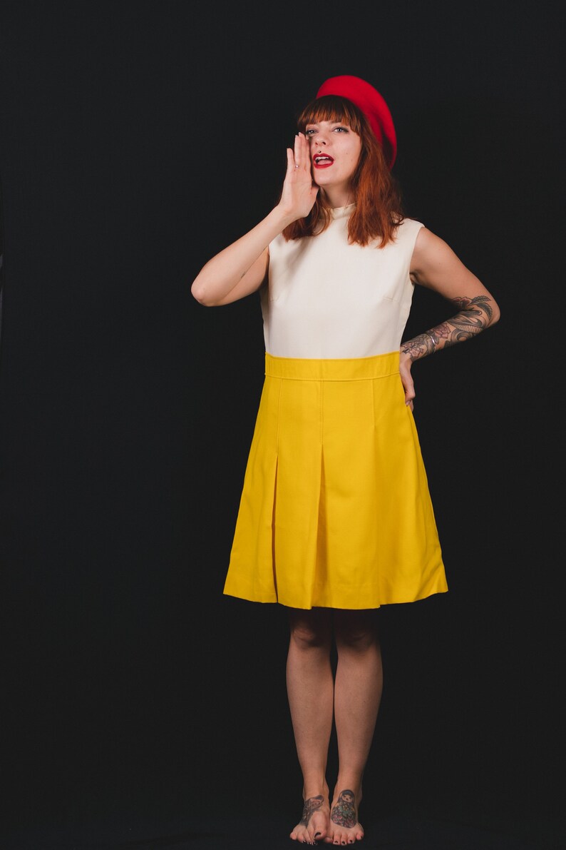 Size M 1960/'s White and Yellow Modissa Dress 60/'s Mod Girl Dress