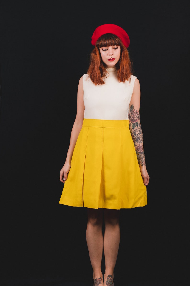 Size M 1960/'s White and Yellow Modissa Dress 60/'s Mod Girl Dress