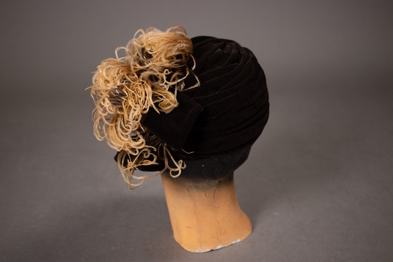 1950's Marroon Velvet and Ostrich Feather Turban H