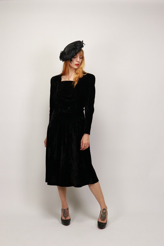 1940's Black Silk Velvet Evening Dress - 40's Eve… - image 3