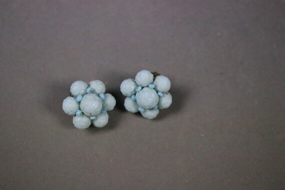 1940's Pale Blue Glass Clip on Earrings - image 2