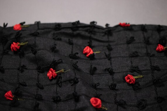 Late 1950's Black and red 3D Roses Maxi Dress - S… - image 9