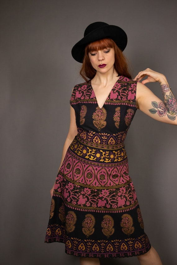 Late 1950's Hand Printed Batik Cotton Dress - Siz… - image 3