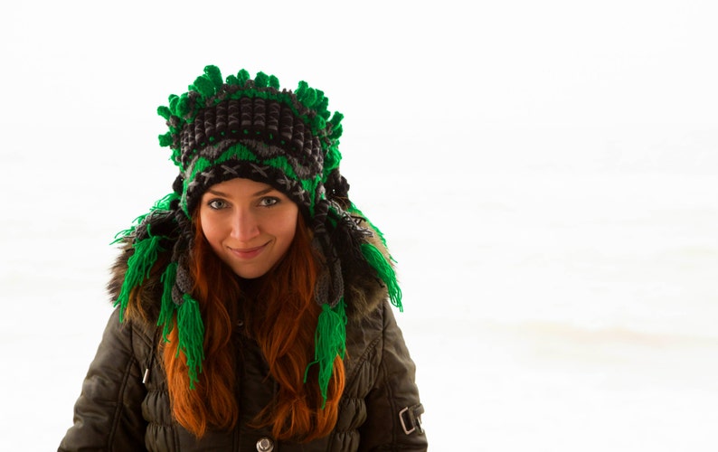 Green Crochet hat imitation indian headdress Native style chief hat Knitted indian feather knitted roach Winter beanie Gift festival fashion