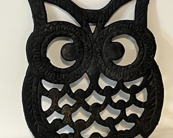 Mid Century MCM Cast Iron Owl Trivet, Made in Taiwan