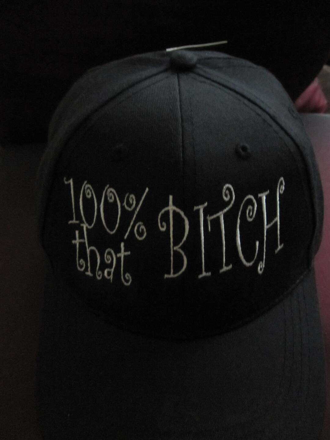 Casquette Baseball Brodée « 100% That Bitch » – Neuf Avec Étiquettes