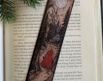 Little Red Bookmark - Magnet