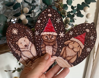 Weihnachtsmann Helfer - Hase, Eule, Eisbär - Holz Gedruckt Ornament