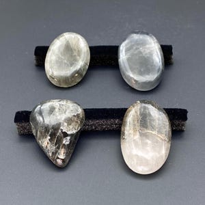 Groene rutiel gepolijste cabochons edelsteen sieraden woondecoratie groothandel kristal levering