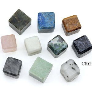 Cubi di pietre preziose assortiti – Forme di cristallo intagliate a mano da 25 a 40 millimetri (set di quattro)