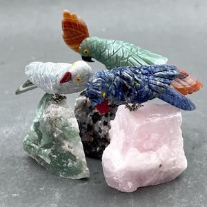 Mixed Gemstone Crystal Bird Figurine – Hand Carved Animal Sculpture with Removable Base | Wholesale Crystal Decor