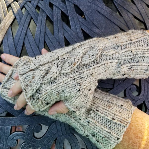 Outlander Inspired Cable Knit Fingerless Gloves - Off White Handmade Fingerless Gloves - Wristwarmers - Arm Warmers - Women's Accessories -
