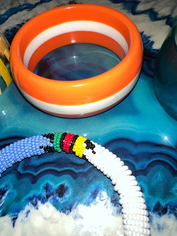 Vintage tropicana colored plastic bangles - image 5