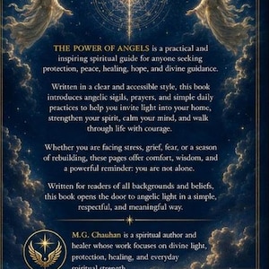 Op de afbeelding: De achterkant van het boek The Power of Angels toont een donkerblauwe sterrenhemel met twee gevleugelde engelen en een centrale stralende ster. De tekst beschrijft het boek als een spirituele gids, inclusief auteursinformatie en een barcode.