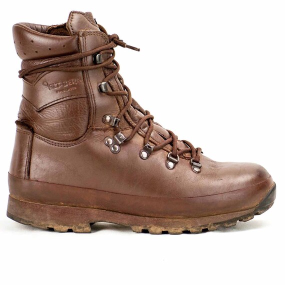 altberg defender boots black