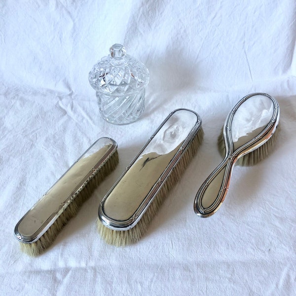 Parure de toilette brosses en argent