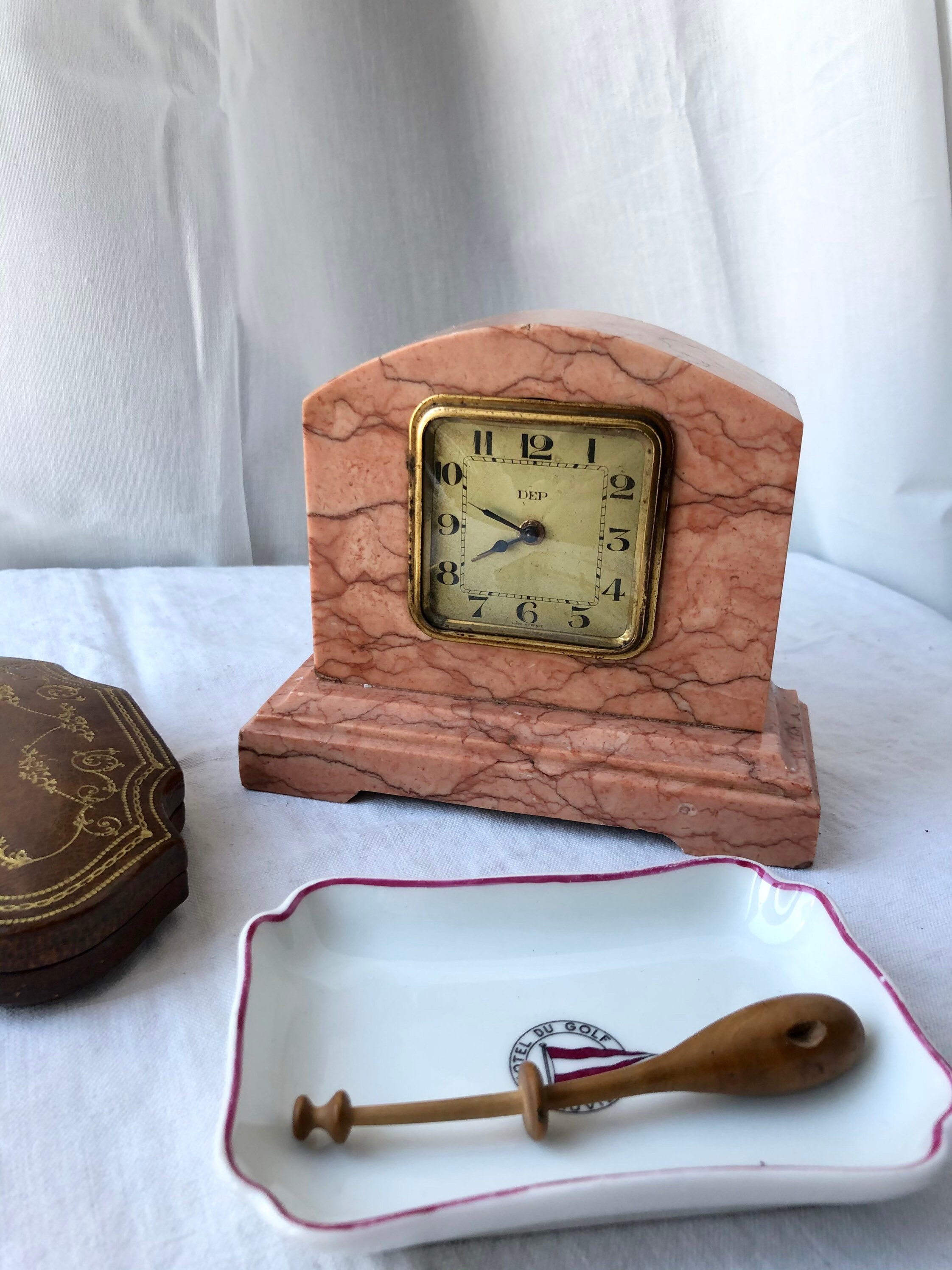 Pendulette en Marbre Rose Art Déco Dep