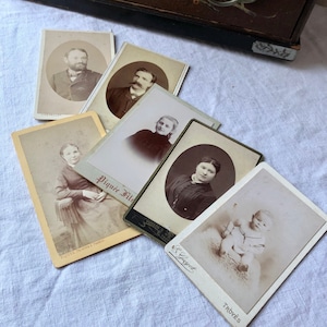 Lote de 6 retratos fotográficos antigos do século XIX em formato de cartão