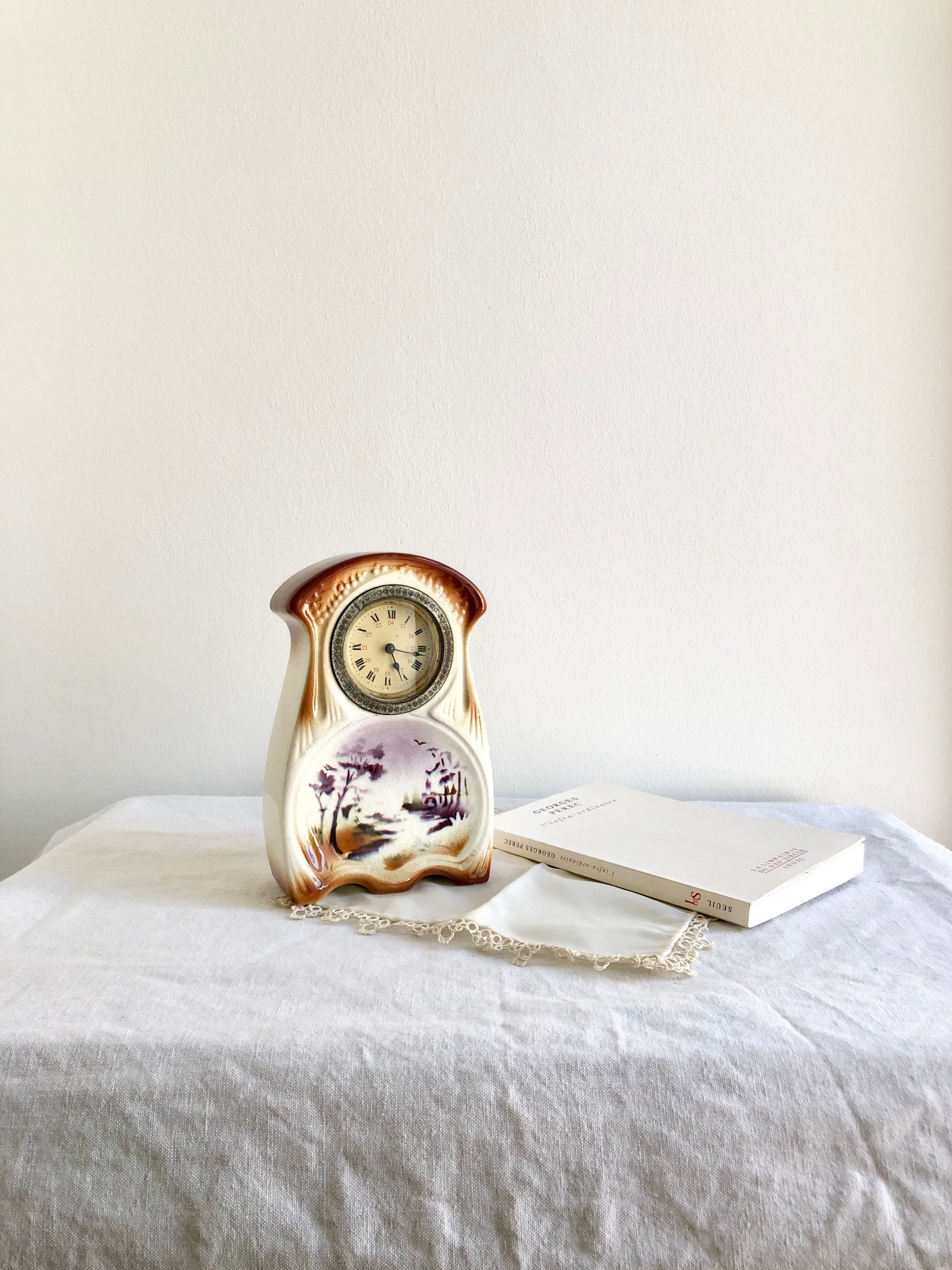 Petite Pendule en Faïence Style Art Nouveau Ancienne