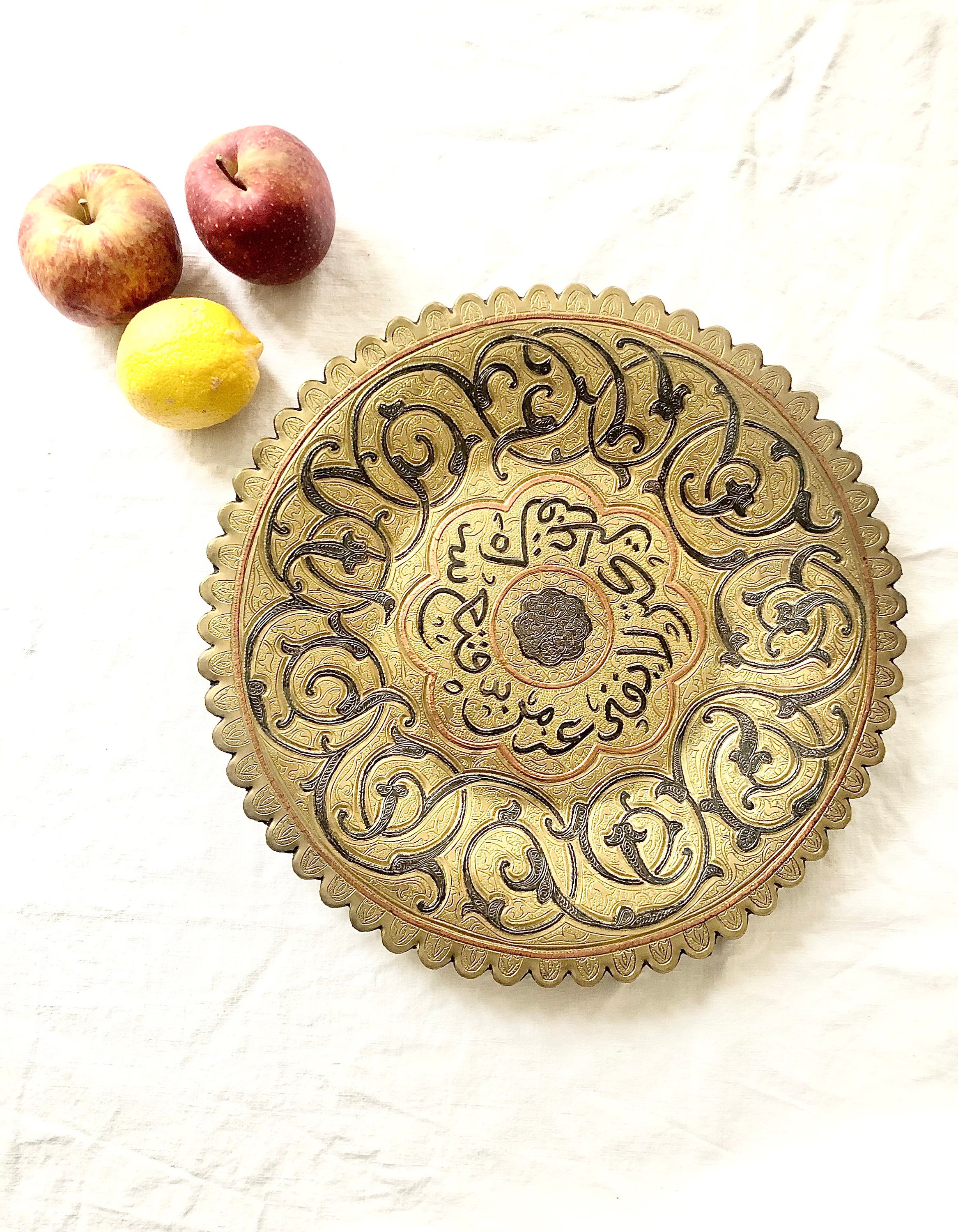 Grand Plateau Oriental en Laiton Damasquiné Argent et Cuivre