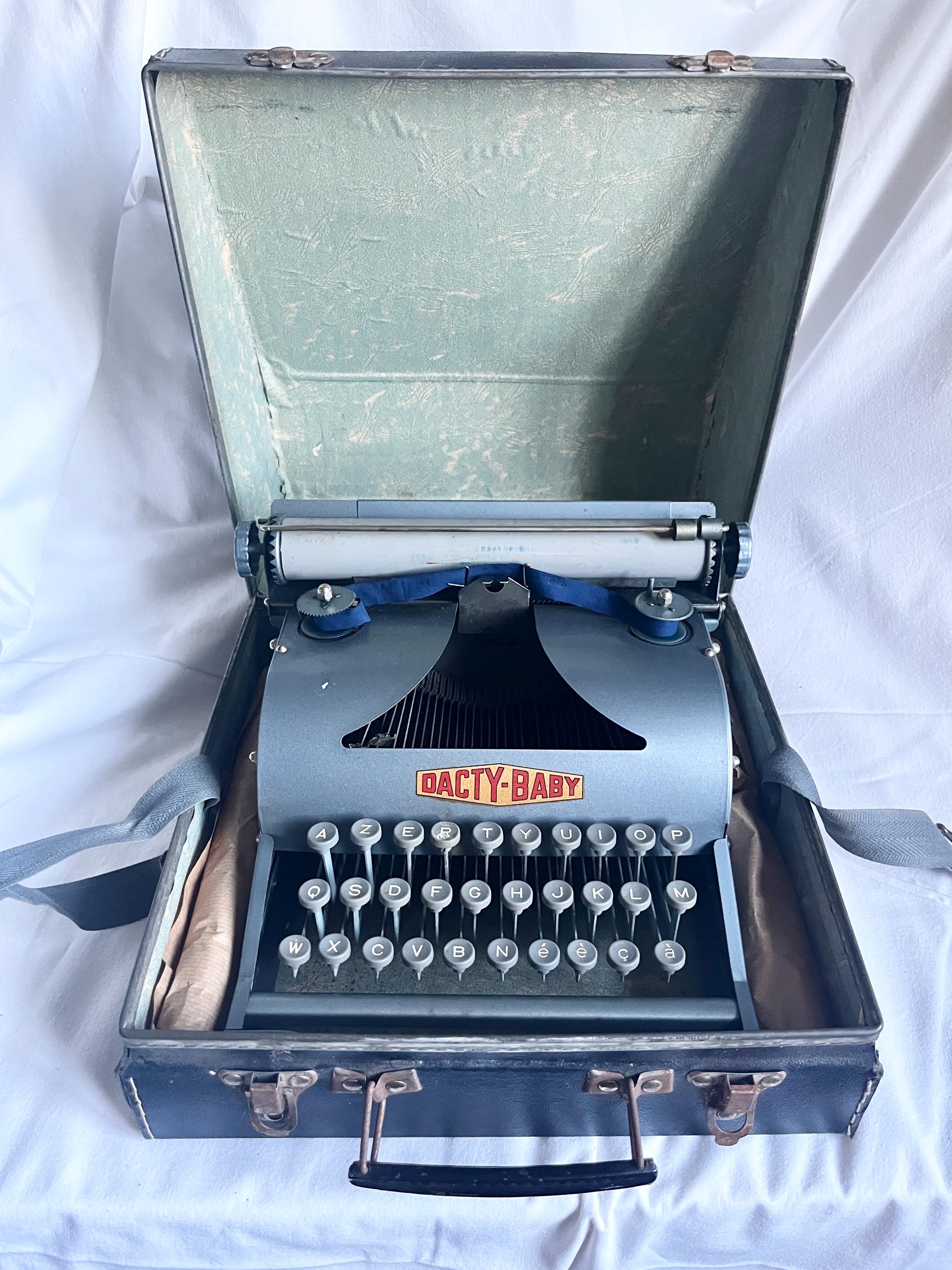 Vintage Dacty-baby Toy Typewriter in Its Carrying Case - Etsy