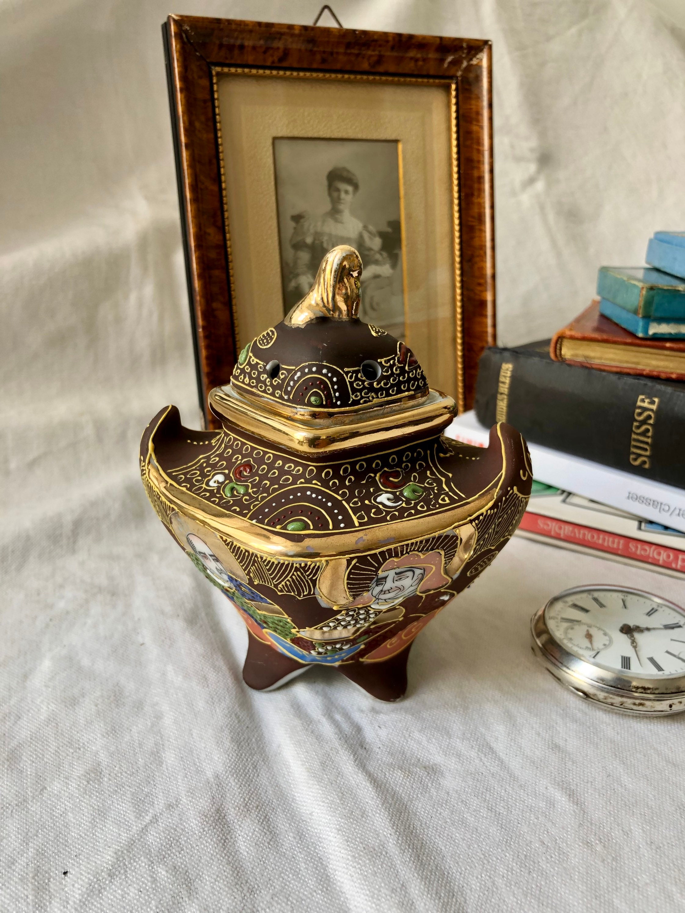 Brûle Encens Japonais en Porcelaine de Satsuma