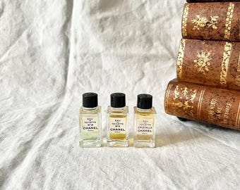 希少なシャネル No.5 EDP ミニチュア香水、限定ギフトボックス入り