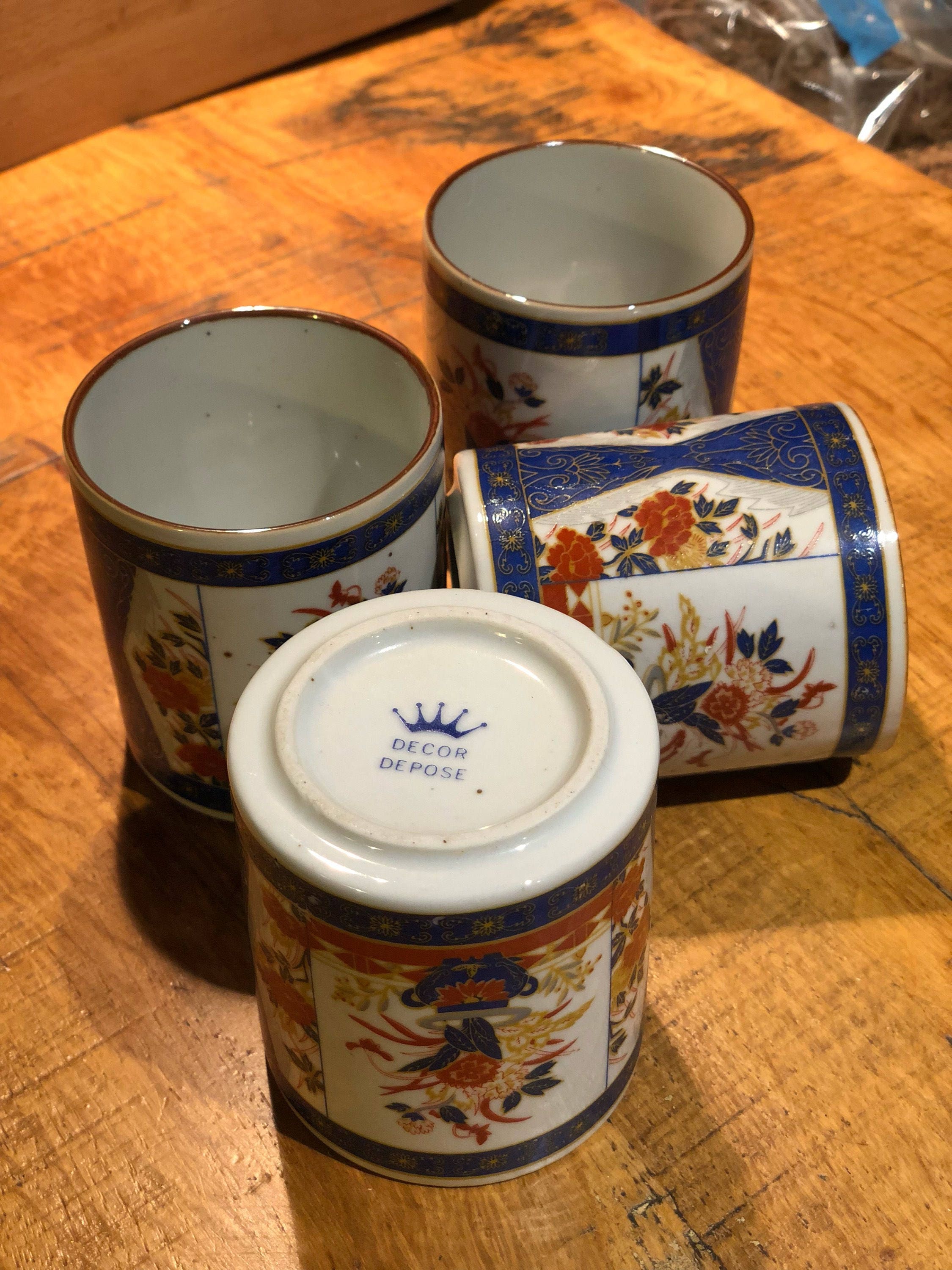 Ensemble de Quatre Tasses en Grès